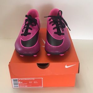Nike Cleats Barbara II FG ,Sz 6Y NEW